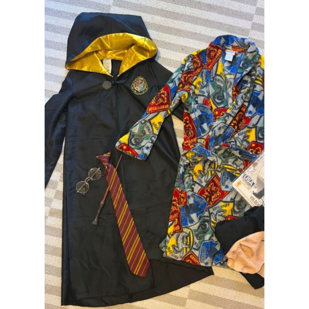 HARRY POTTER Child Size Costume Lot - Hogwarts Robe + Bathrobe